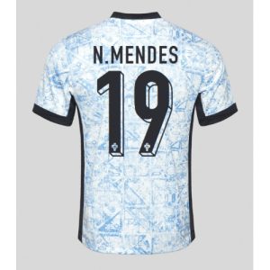 Portugal Nuno Mendes #19 Uitshirt EK 2024 Voetbalshirts Korte Mouw